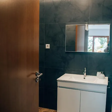 Just Like - Muirfield House Em *