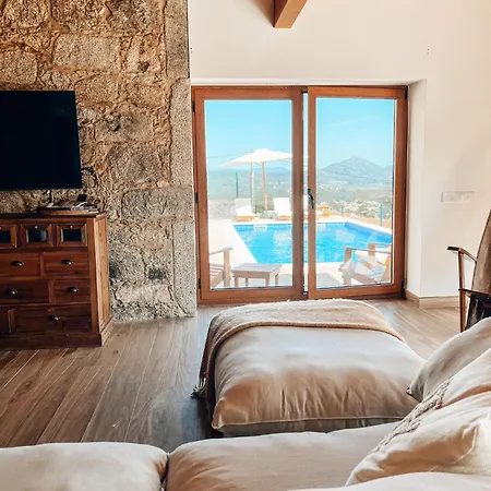 Just Like - Muirfield House Em * Caminha