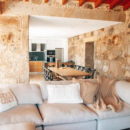 Just Like - Muirfield House Em *