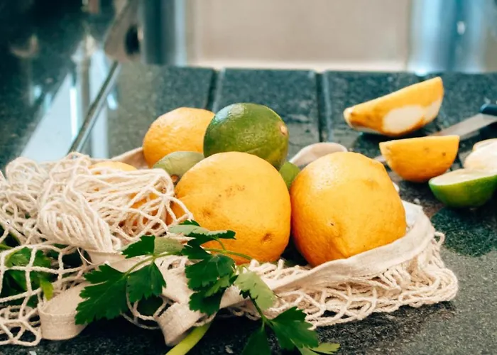 Just Like - Muirfield House Em 카민하