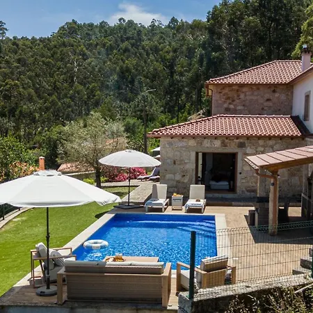 Just Like - Muirfield House Em * Caminha