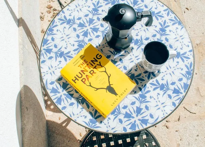 Just Like - Muirfield House Em *